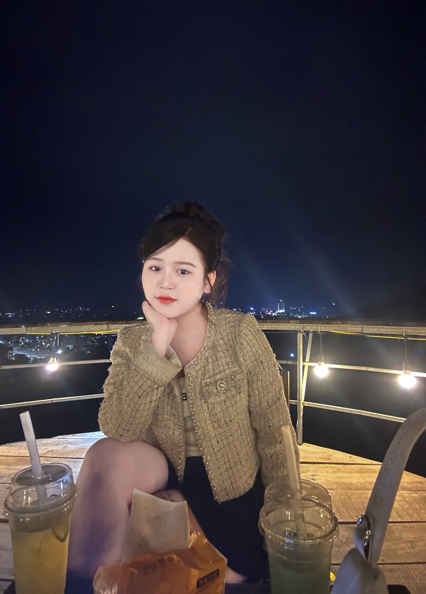 Night Cafe Overlook — © SIGIL