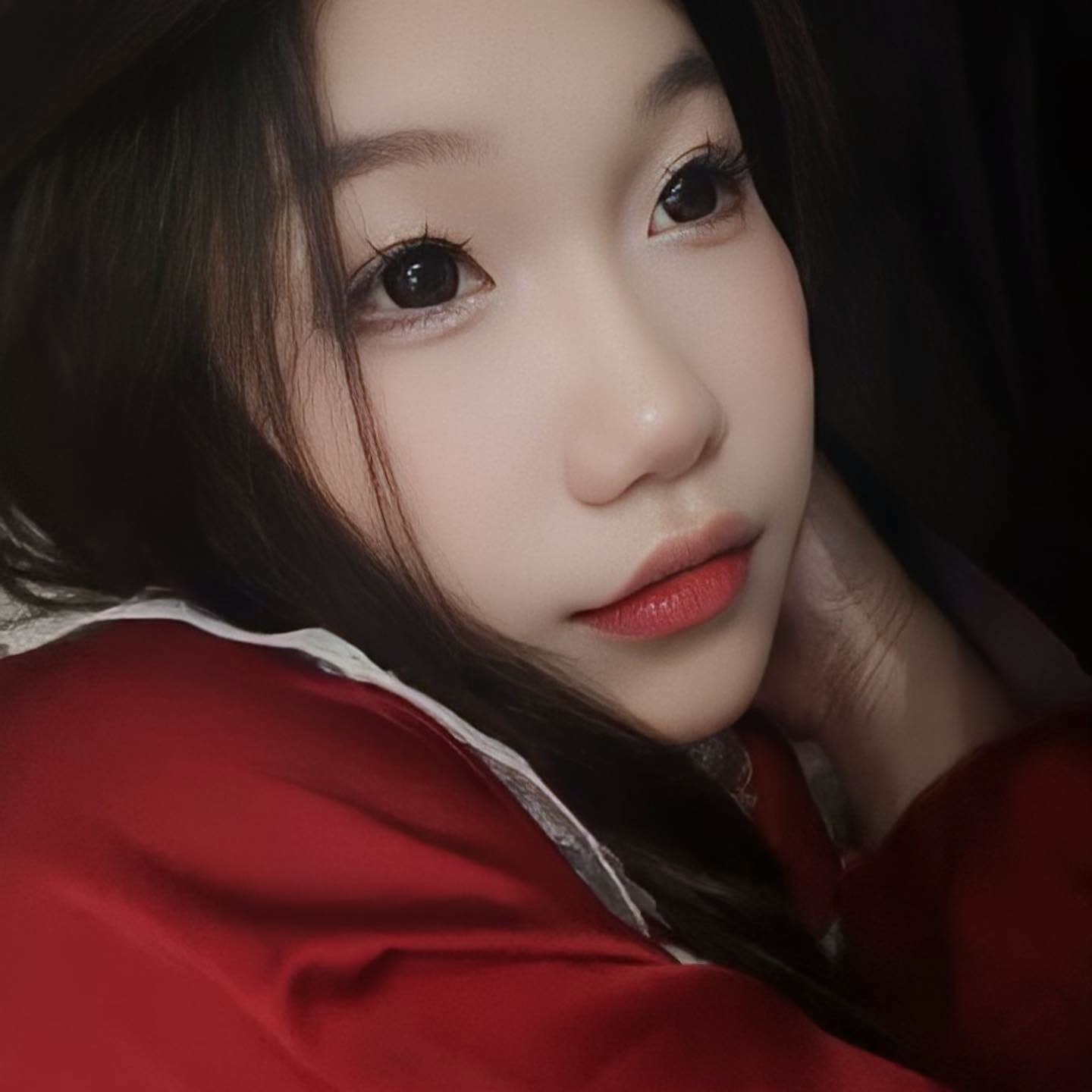 Crimson Doll Aesthetic — © SIGIL