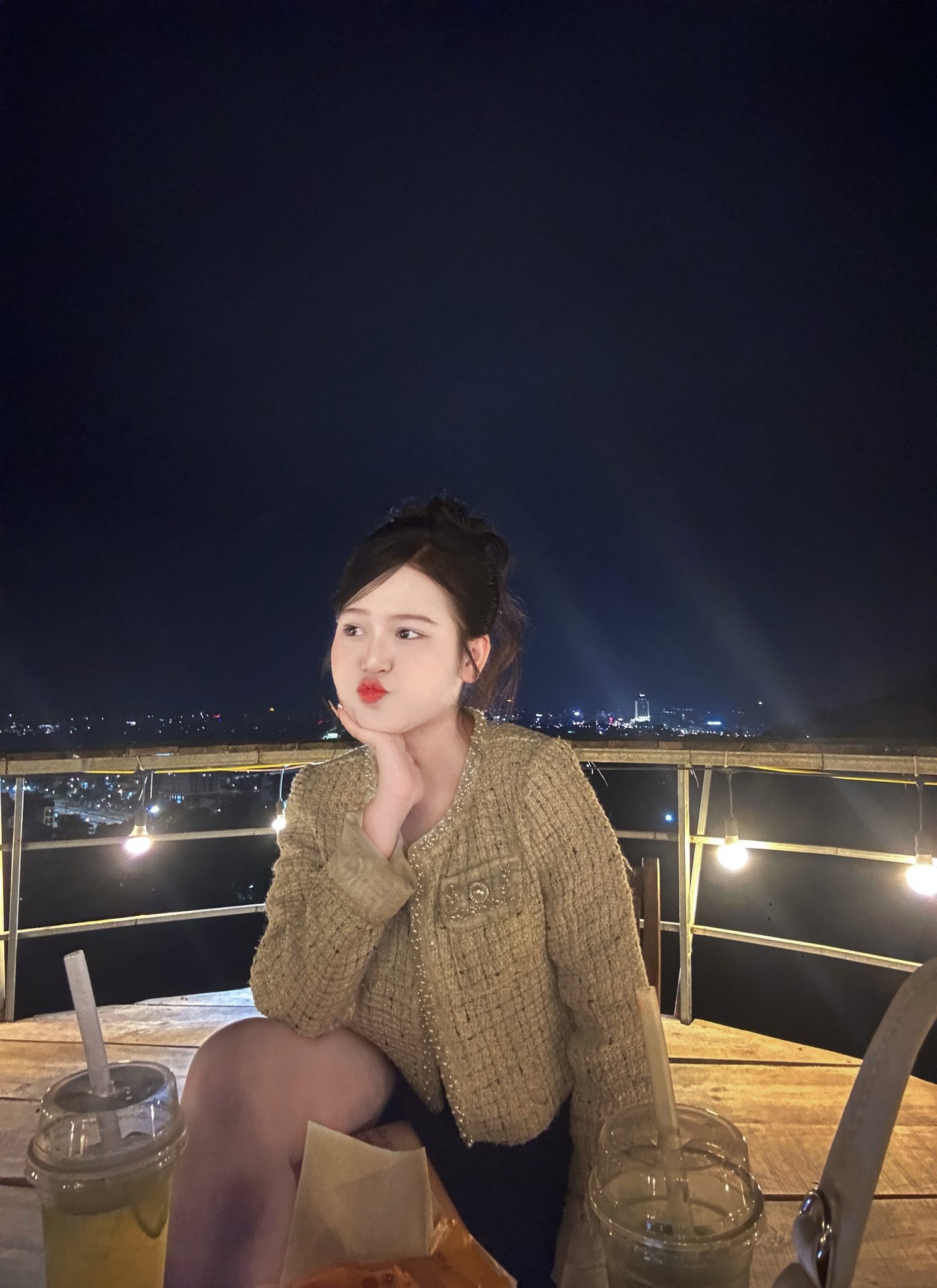 Cute Pout at Night. — © SIGIL