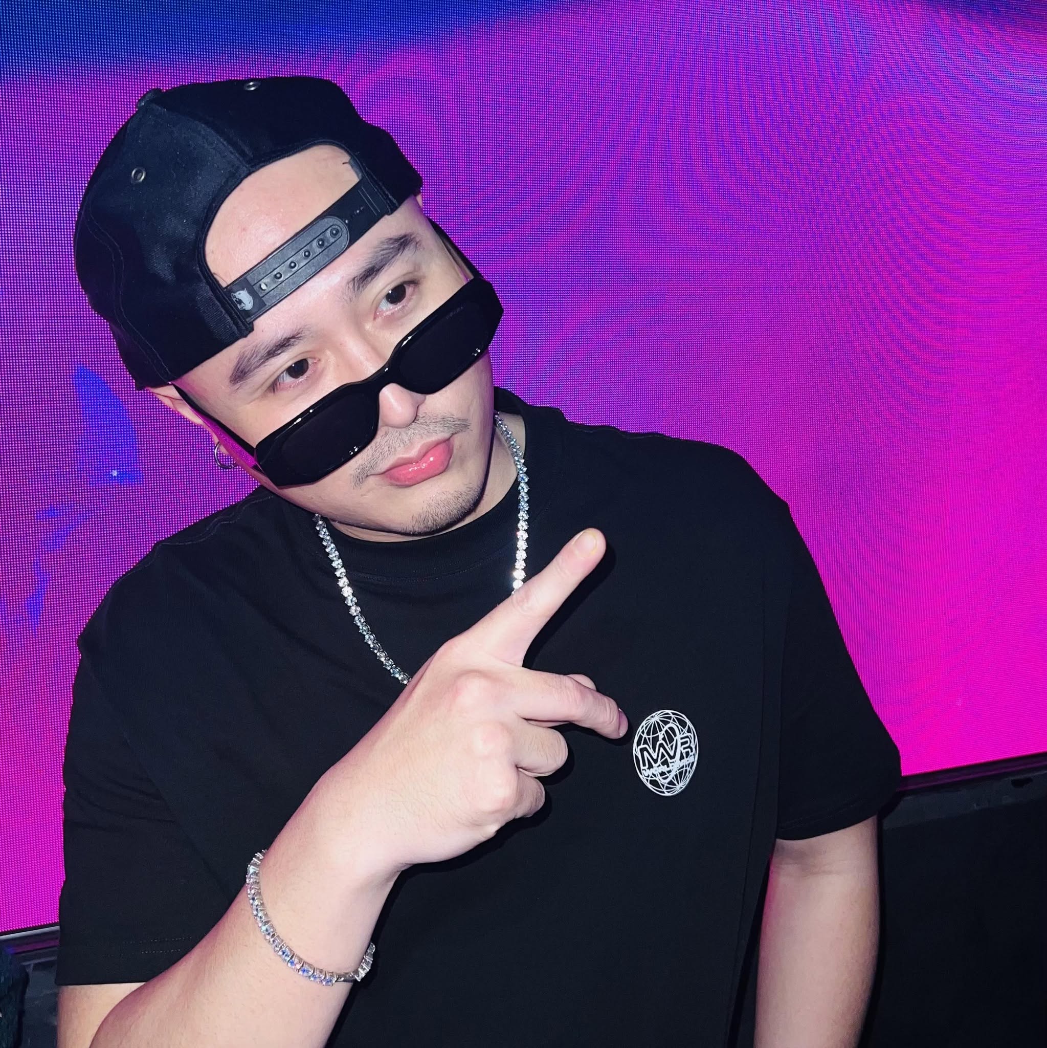 Neon Streetwear Pose — © SIGIL